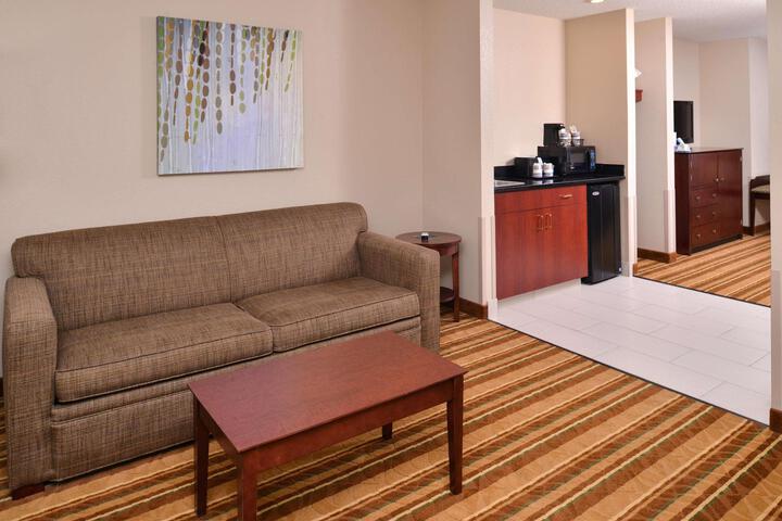 King Suite with Sofa Bed (1 of 2)