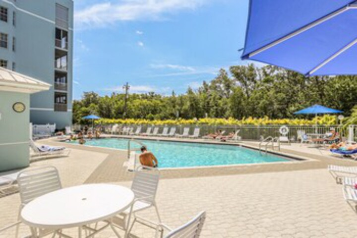 Captains Bay 303