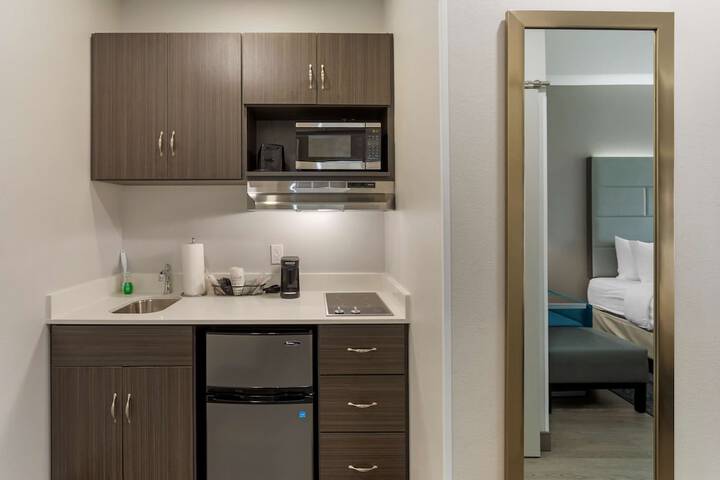 Private kitchenette