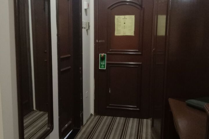 Room 28 of 67