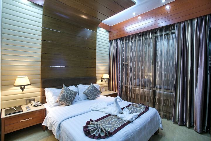 Room 21 of 36