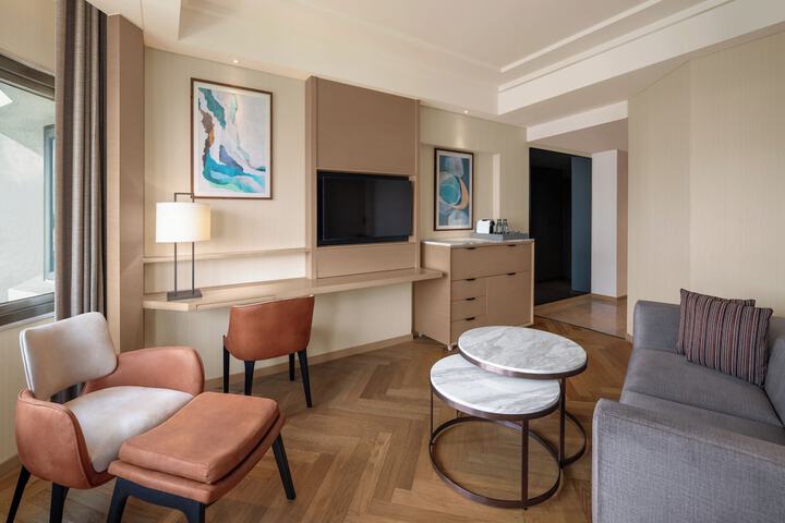 Room 16 of 35