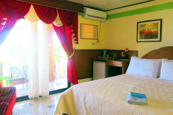 Room 27 of 86