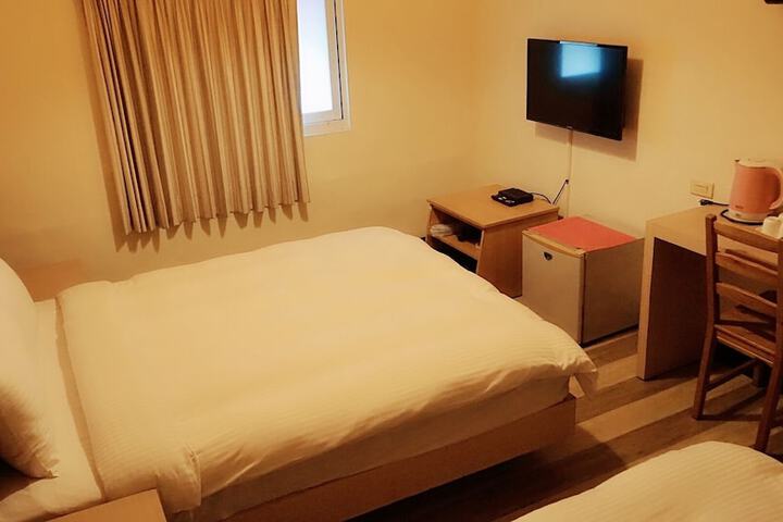Room 15 of 53