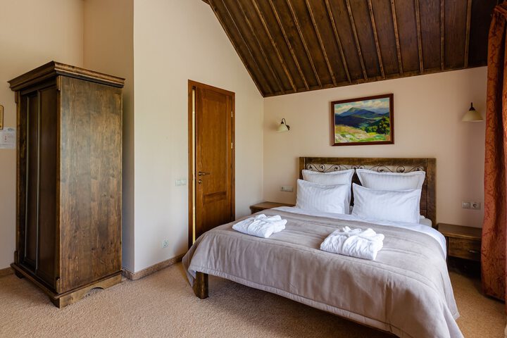 Room 42 of 262