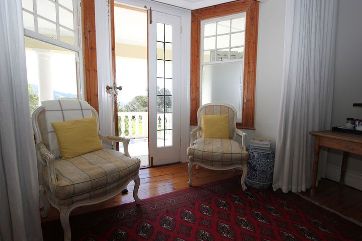 Room 5 of 40