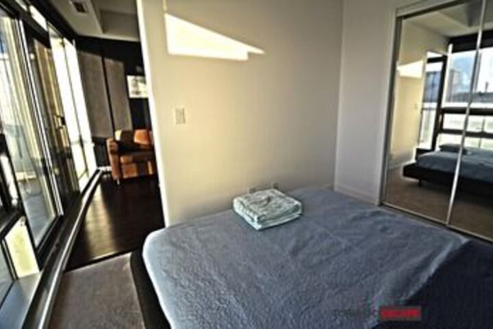 Room 11 of 23
