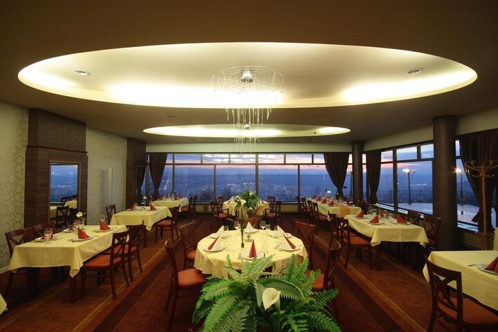 Dining 14 of 14