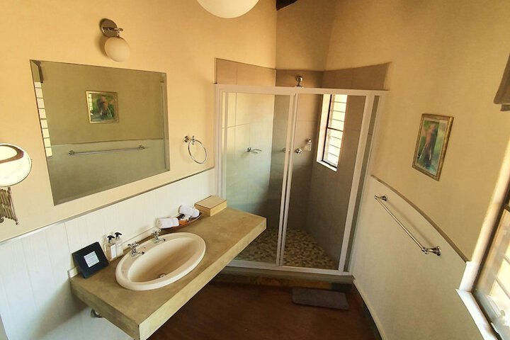 Room 29 of 74