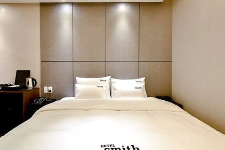 Room 20 of 25