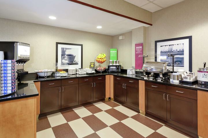 Breakfast area