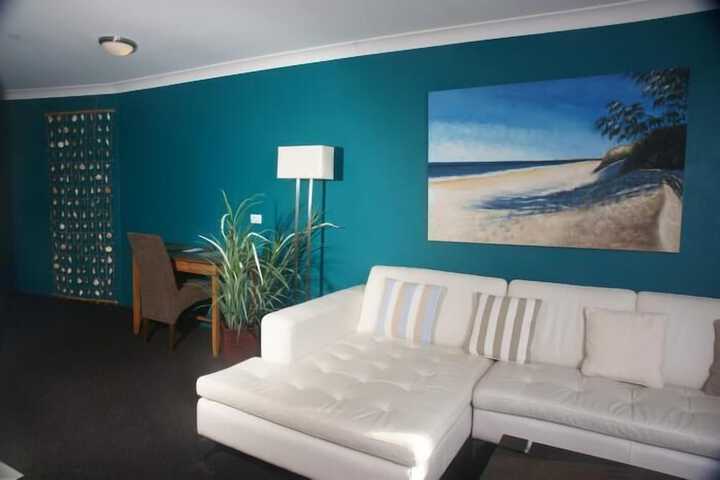 Room 27 of 60