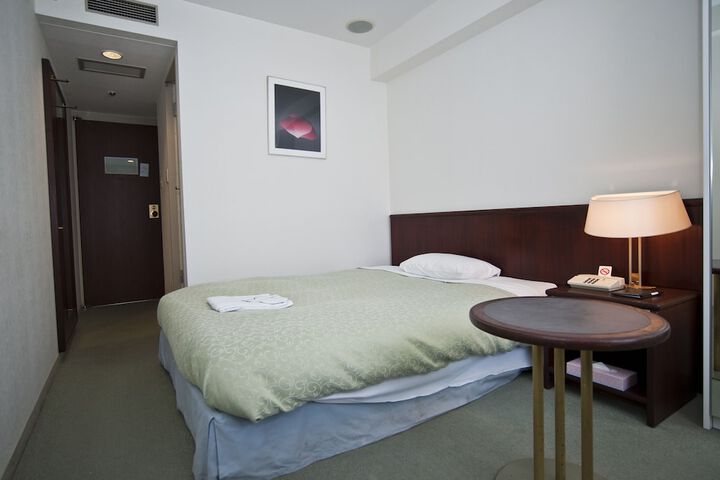 Room 43 of 120