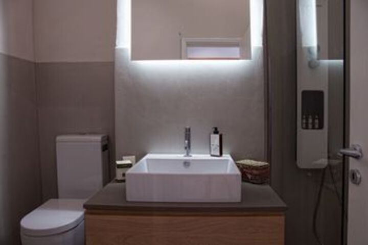 Room 7 of 35