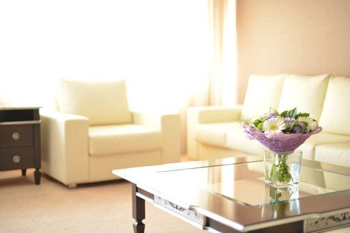 Room 37 of 77