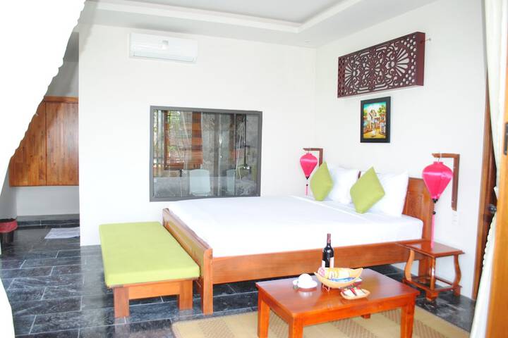 Room 5 of 33