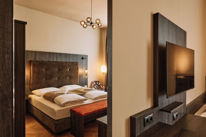 Room 14 of 39