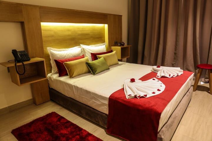 Room 3 of 9