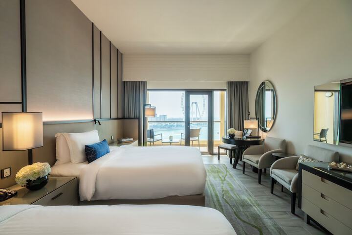 Room 20 of 211