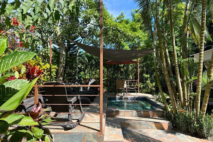Pool 57 of 108