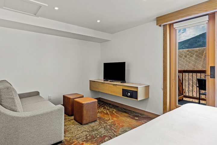 Room 26 of 48