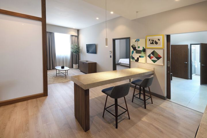Room 18 of 110