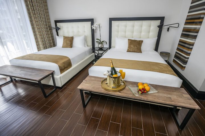 Classic Double Queen Room (4 of 8)