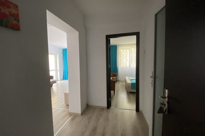 Room 16 of 30