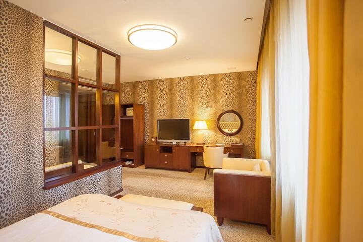 Room 19 of 75