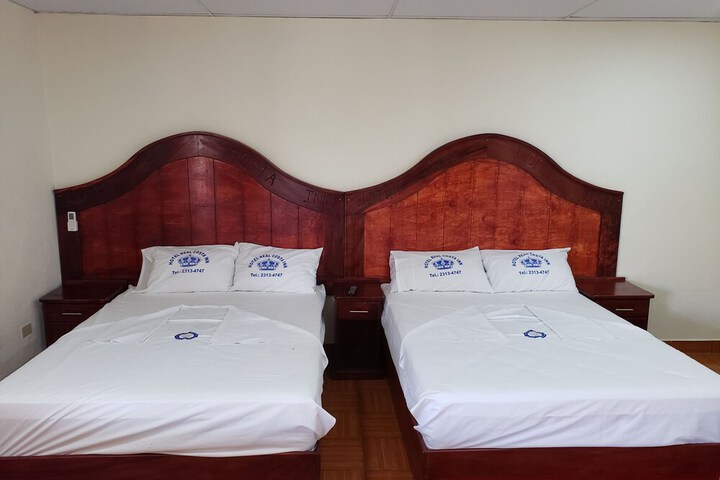 Room 9 of 43