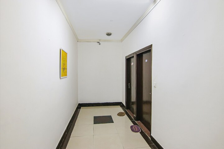 Hotel Interior 3 of 28
