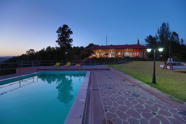 Pool 33 of 50