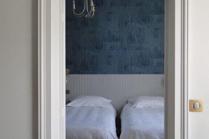 Room 18 of 73