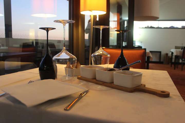 Dining 38 of 129