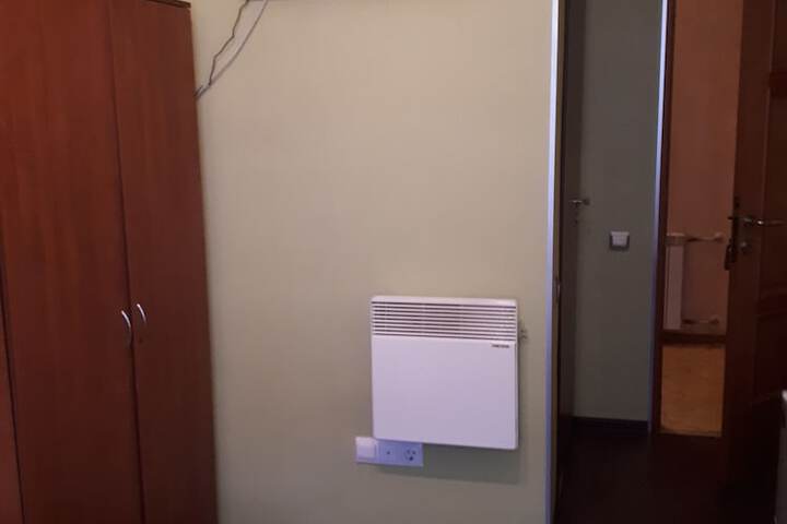 Room 34 of 46