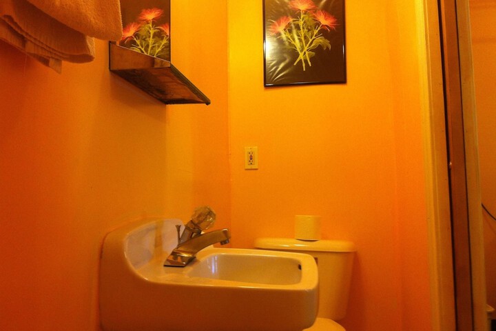 Room 15 of 21