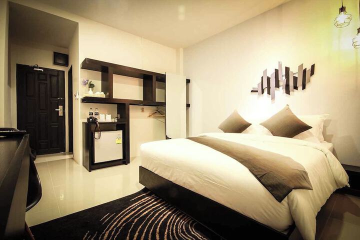 Room 17 of 43