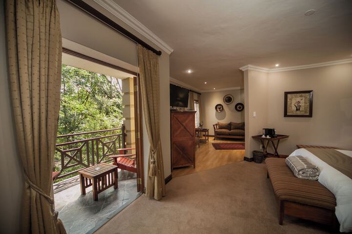 Room 15 of 76