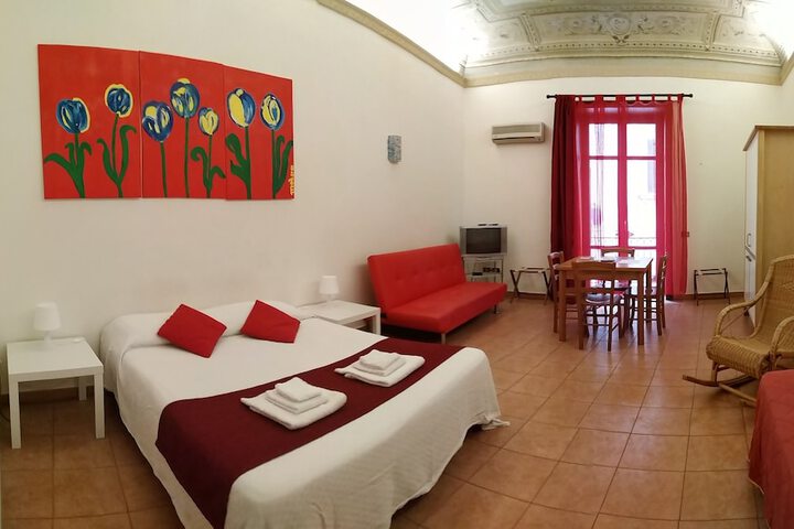 Room 18 of 36