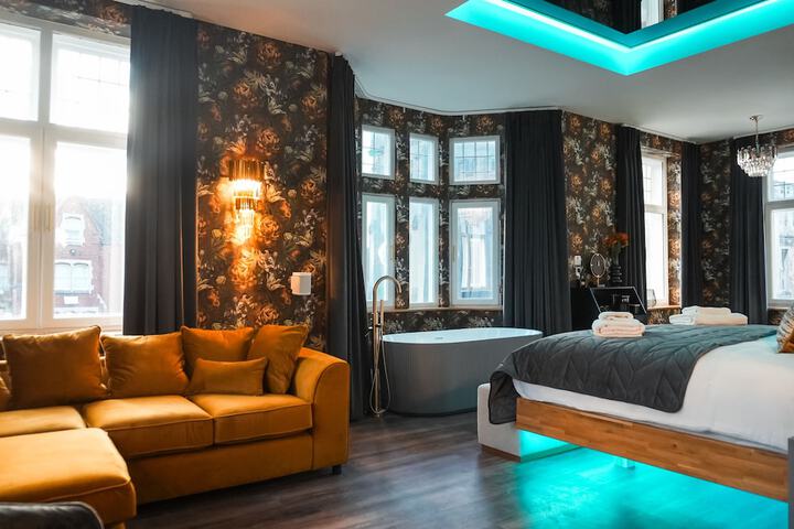 Room 26 of 134