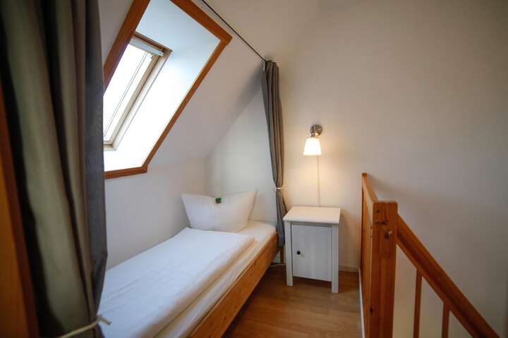 Room 5 of 45