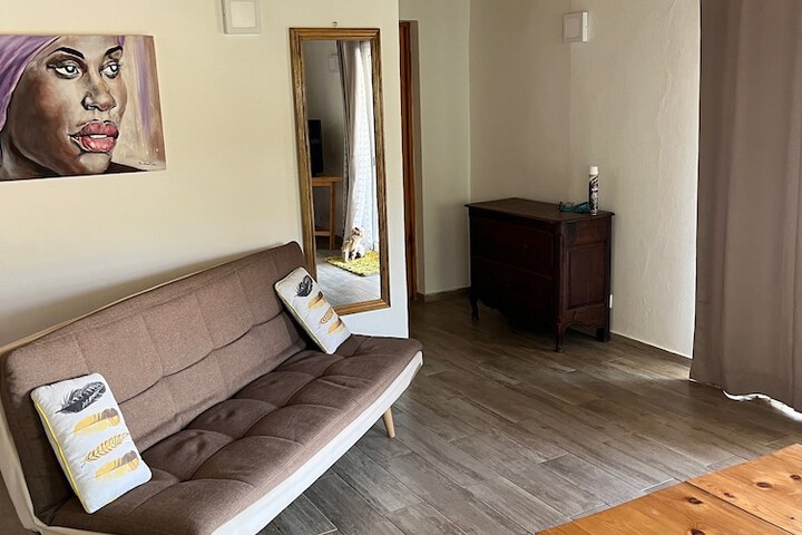 Room 13 of 32