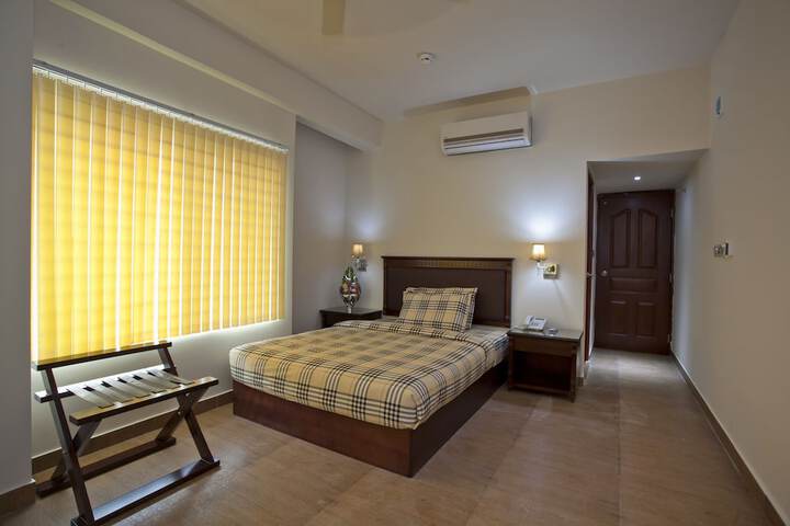 Room 16 of 56
