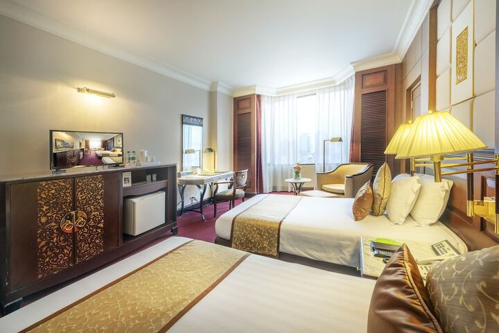 Room 26 of 63
