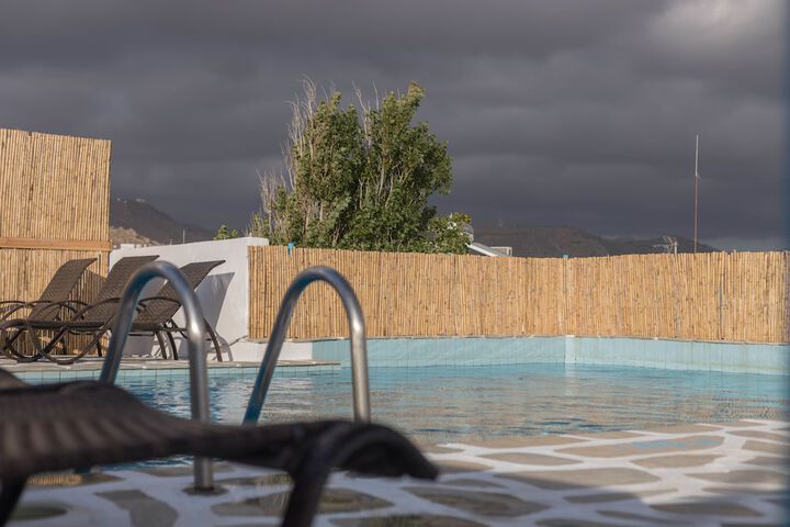 Pool 51 of 69