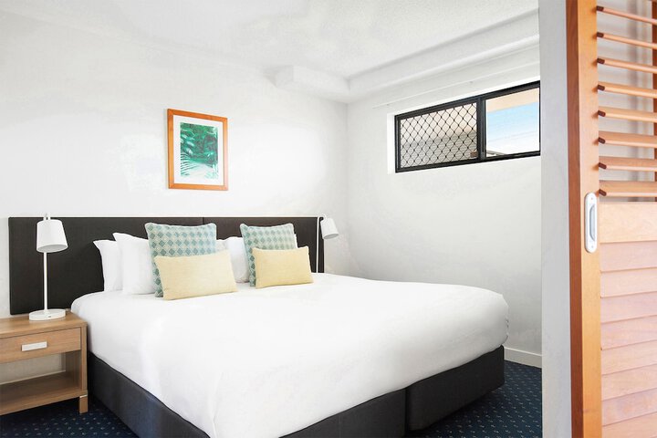 Room 12 of 52