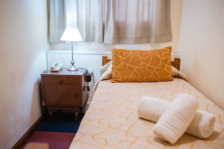Room 6 of 46