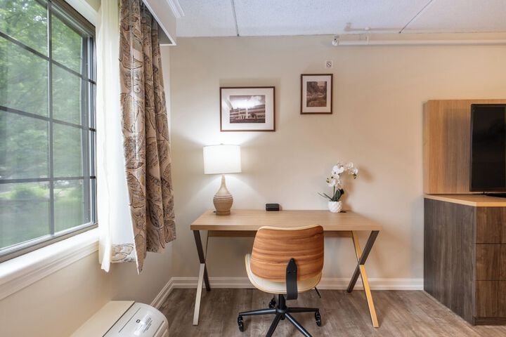 Room 50 of 108