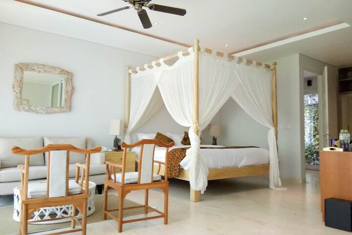 Room 10 of 58