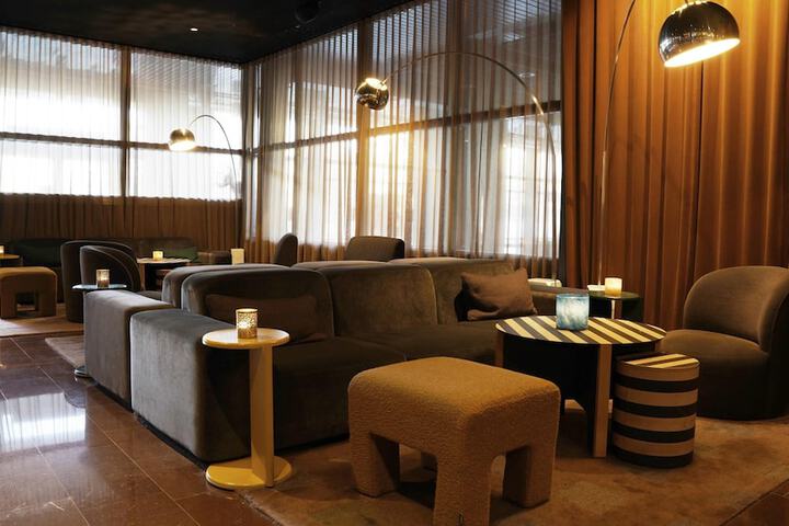 Hotel Interior 2 of 100